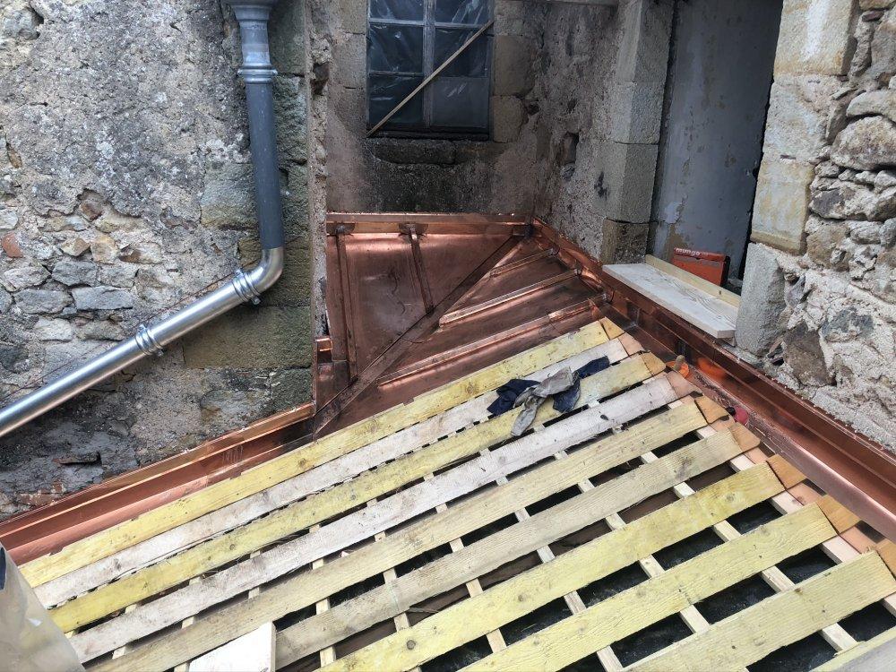 Toiture en cours de rénovation